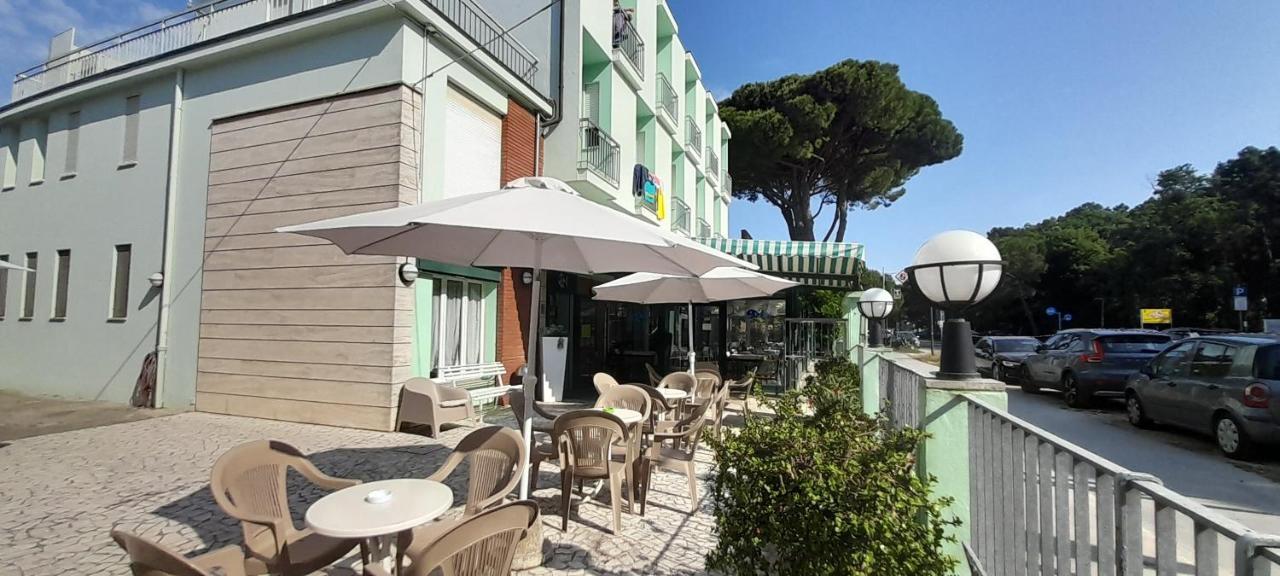 Hotel Maddalena Marina di Ravenna Εξωτερικό φωτογραφία