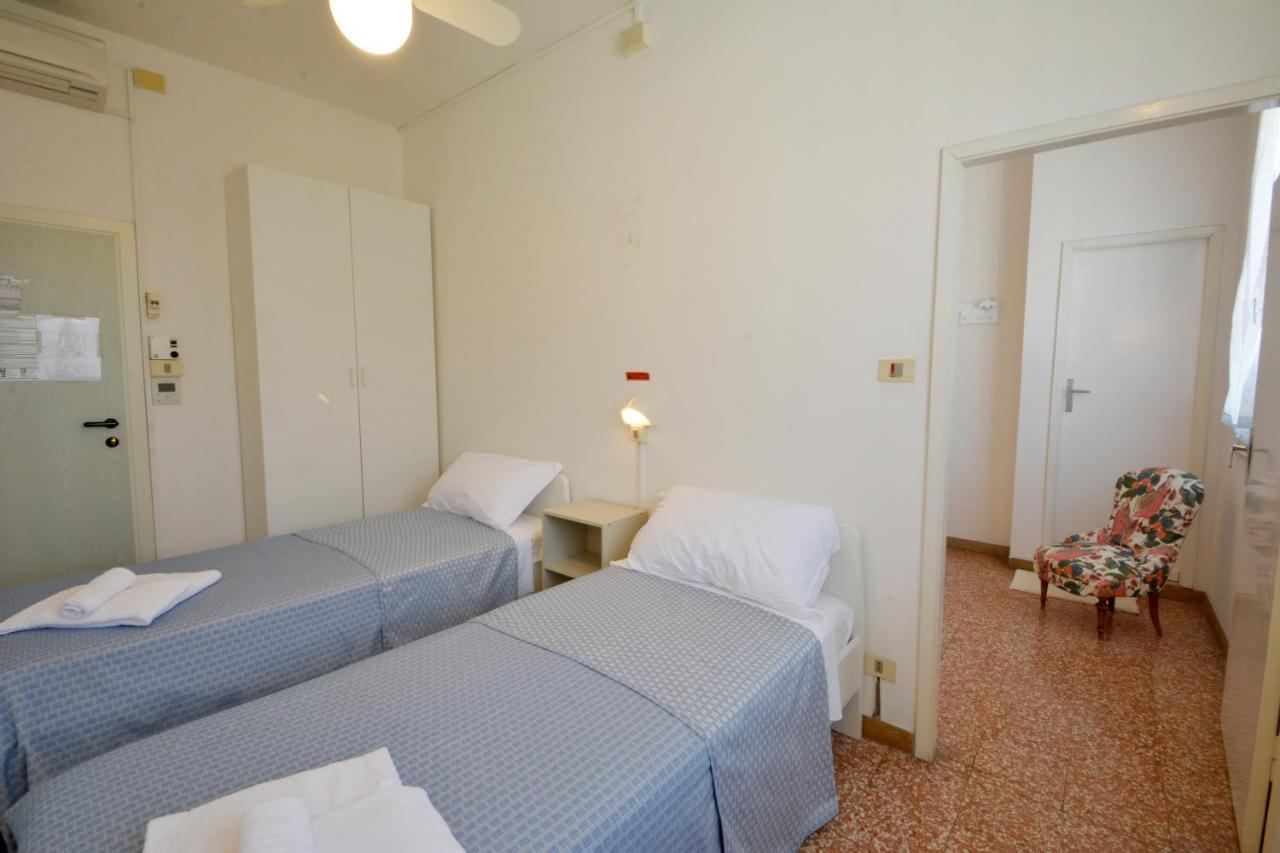 Hotel Maddalena Marina di Ravenna Εξωτερικό φωτογραφία