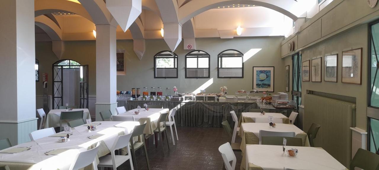 Hotel Maddalena Marina di Ravenna Εξωτερικό φωτογραφία