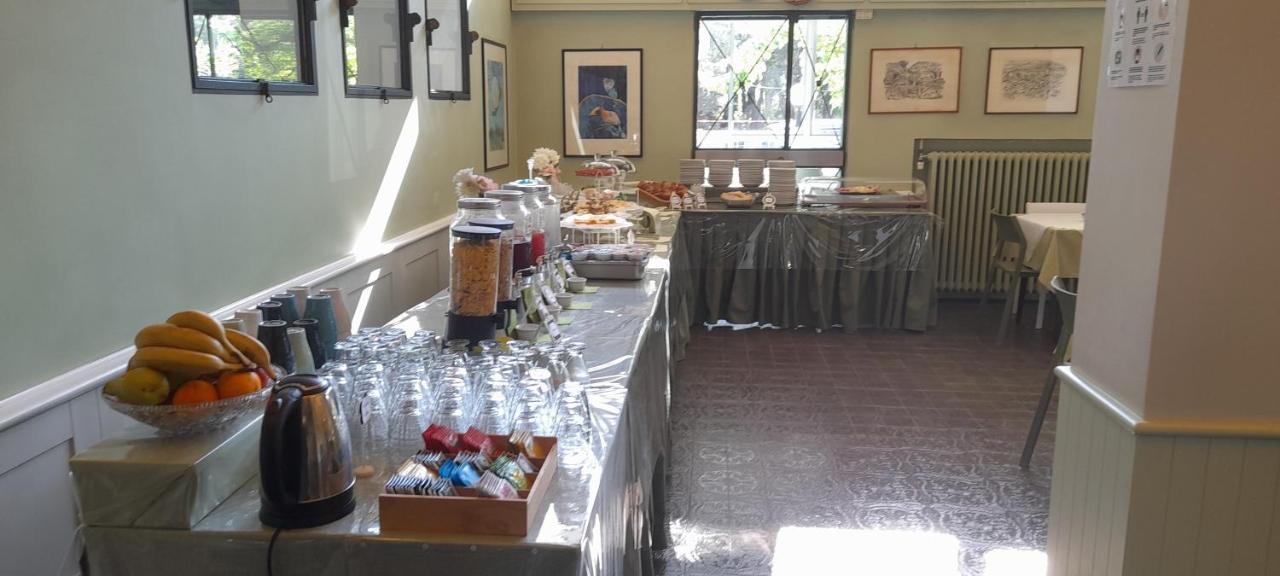Hotel Maddalena Marina di Ravenna Εξωτερικό φωτογραφία